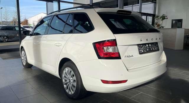 Skoda Fabia Combi Ambition 1.0 Navi PDC SitzHZG CarPlay 8-Fach