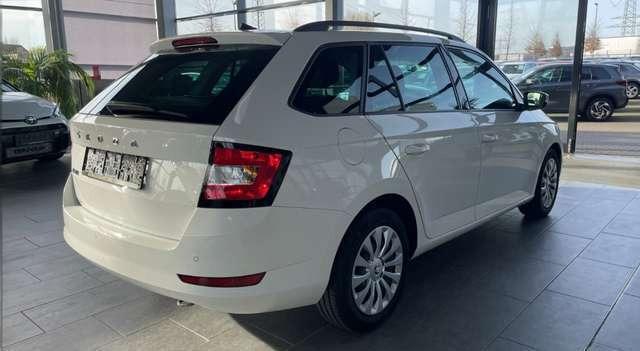 Skoda Fabia Combi Ambition 1.0 Navi PDC SitzHZG CarPlay 8-Fach