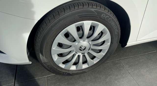 Skoda Fabia Combi Ambition 1.0 Navi PDC SitzHZG CarPlay 8-Fach