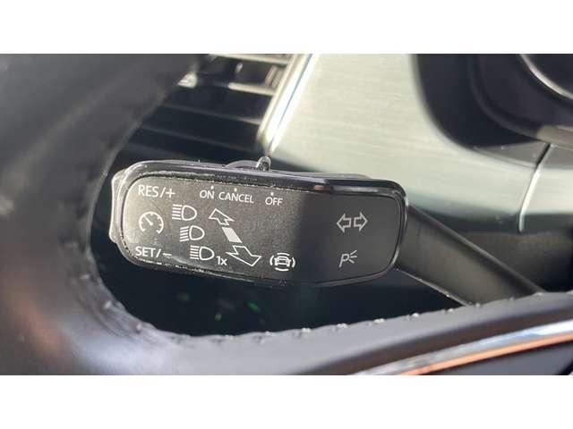 Skoda Fabia Combi Ambition 1.0 Navi PDC SitzHZG CarPlay 8-Fach