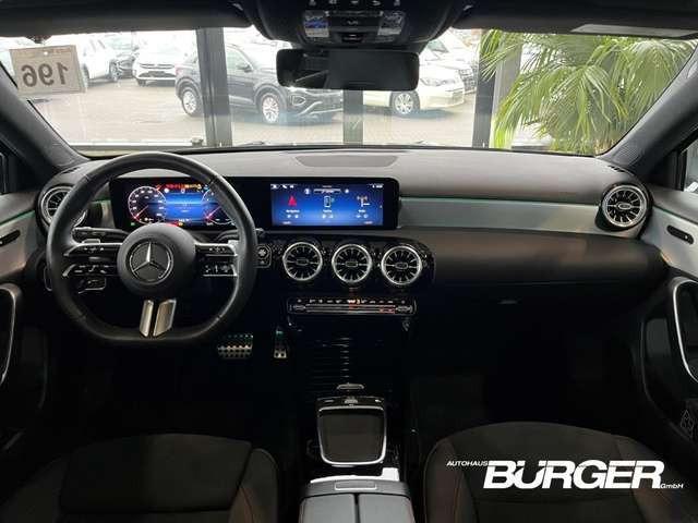 Mercedes-Benz A 200 AMG Multibeam Distronic Navi Kamera digitales Cock