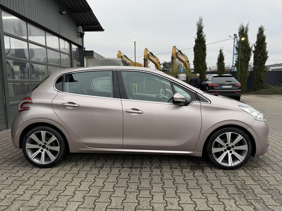 Peugeot 208 1.6 VTi 120 Allure NAVI SHZ PDC