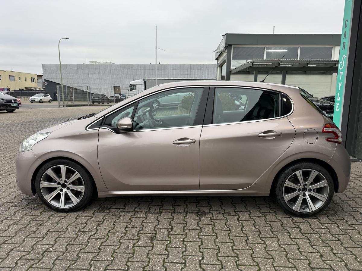 Peugeot 208 1.6 VTi 120 Allure NAVI SHZ PDC
