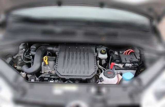 Volkswagen up! DAB Klima BT Kamera Temp PDC Regensensor GA Speedl