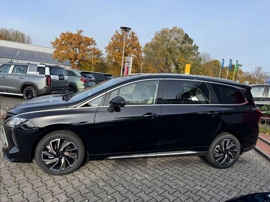 DFSK Forthing 5 DFM Forthing 4