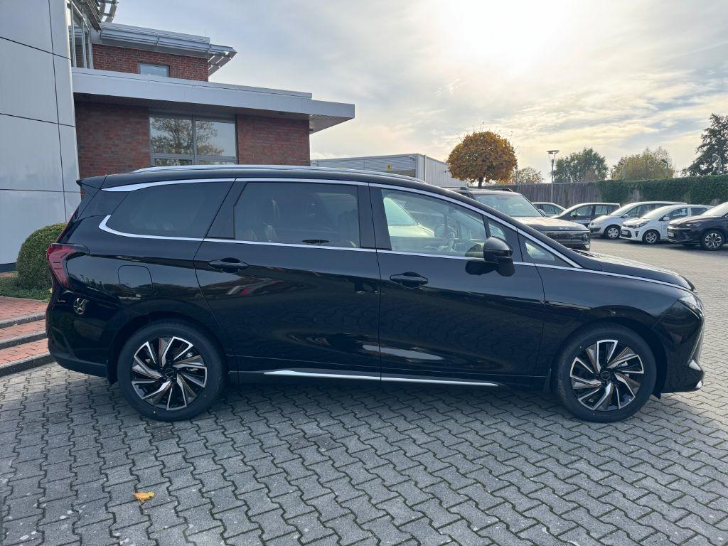 DFSK Forthing 5 DFM Forthing 4