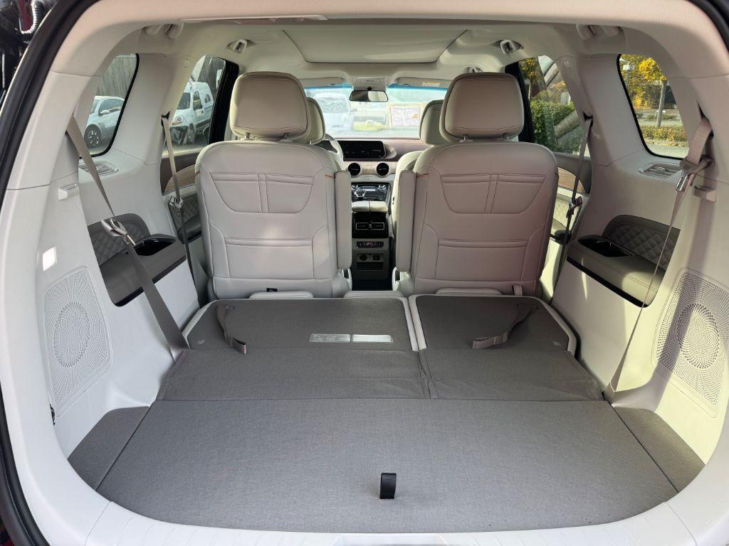 DFSK Forthing 5 DFM Forthing 4