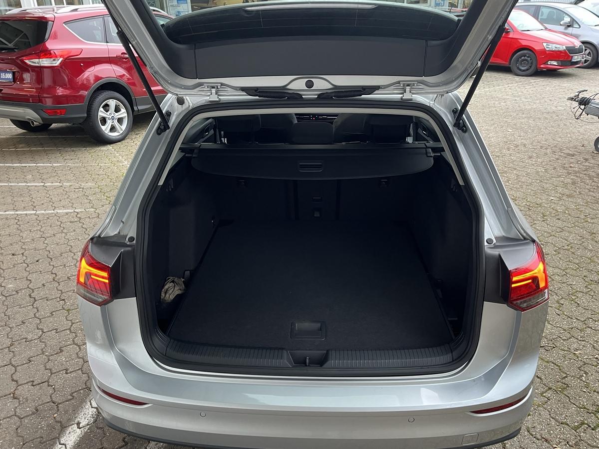 Volkswagen Golf Variant 1.5 eTSI DSG NAVI*SHZ*LED*ALU*ACC*MEDIA*