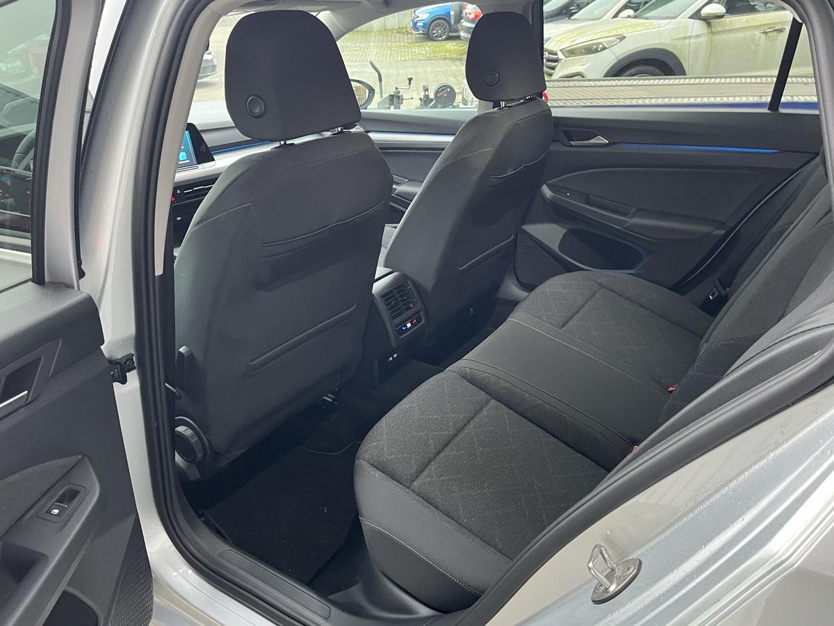 Volkswagen Golf Variant 1.5 eTSI DSG NAVI*SHZ*LED*ALU*ACC*MEDIA*