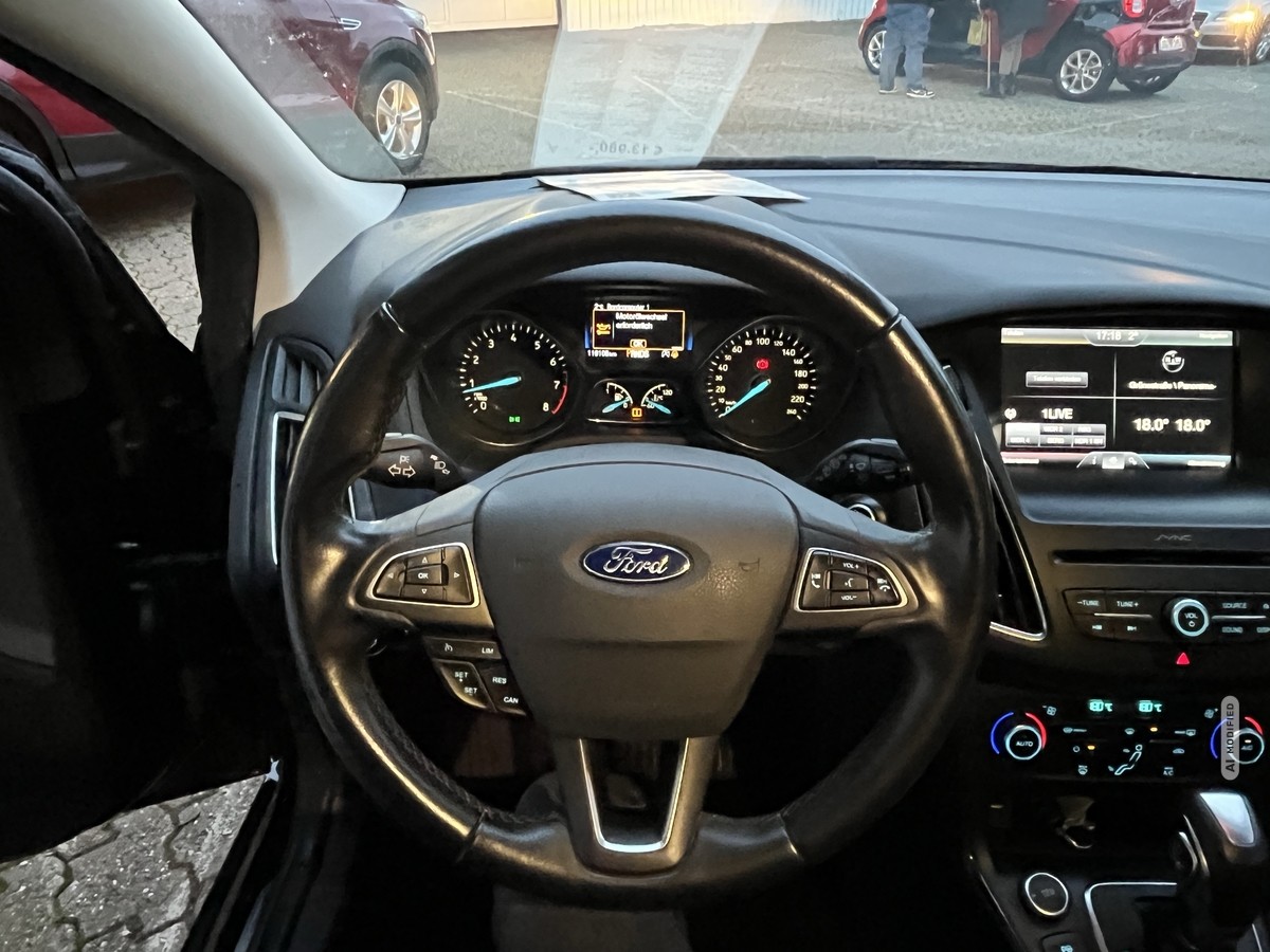 Ford Focus 1,5 ECOBOOST AUTOM*BUSINESS NAVI*PDC*PARK-ASS*KLIMAAUT