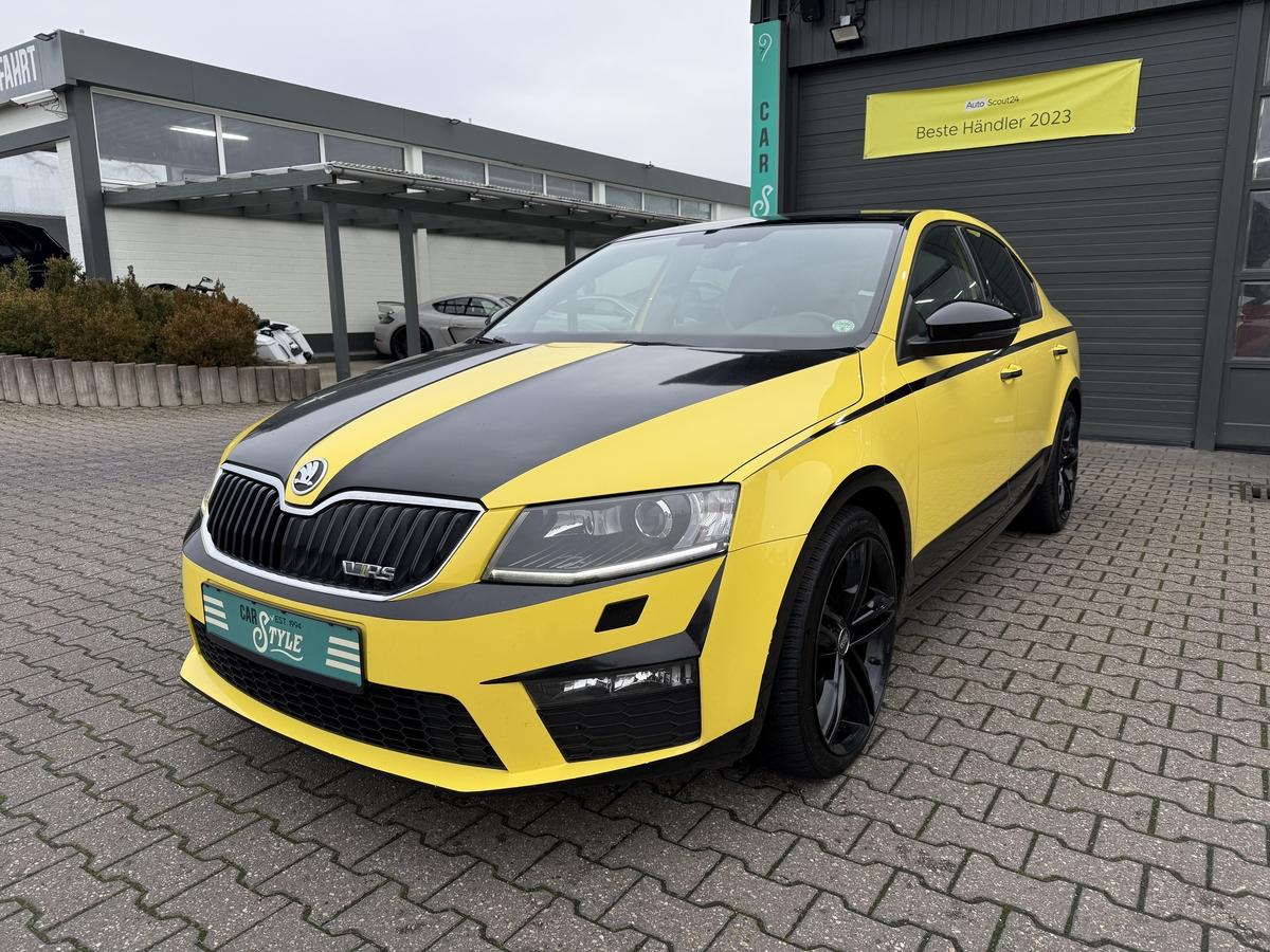 Skoda Octavia Limousine 2.0 TDI RS Pano SHZ Bi-Xenon