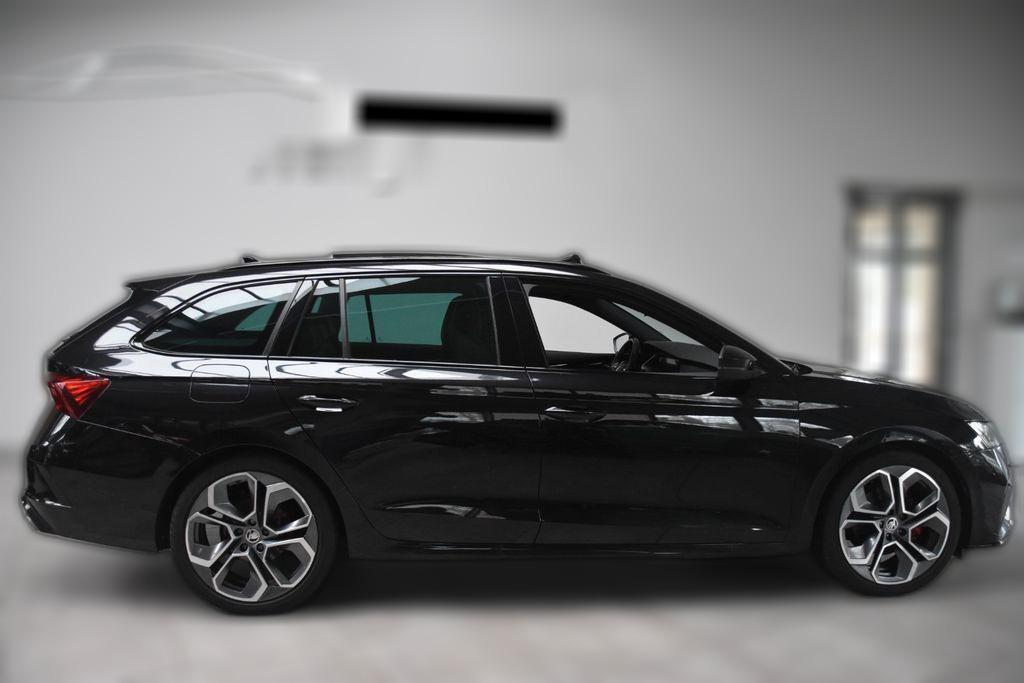 Skoda Octavia Combi RS Plus 4x4 Pano Sound Standheizg.