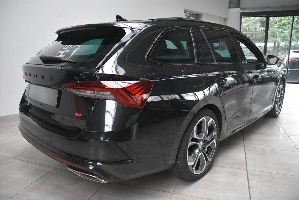Skoda Octavia Combi RS Plus 4x4 Pano Sound Standheizg.