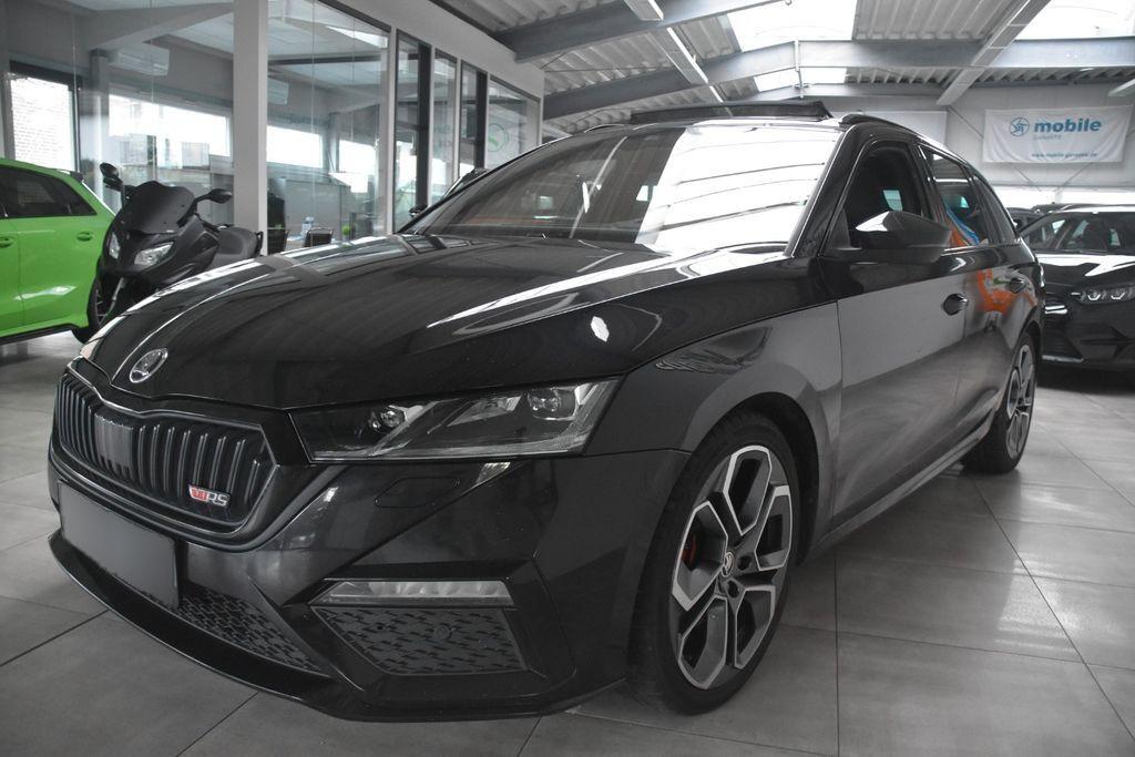 Skoda Octavia Combi RS Plus 4x4 Pano Sound Standheizg.