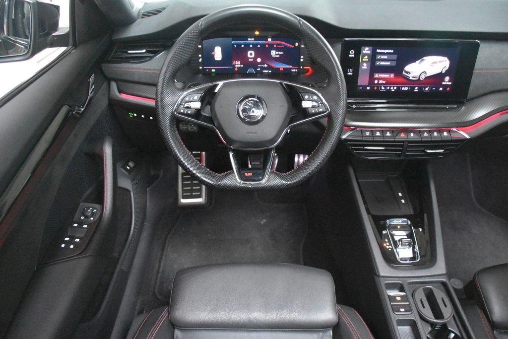 Skoda Octavia Combi RS Plus 4x4 Pano Sound Standheizg.