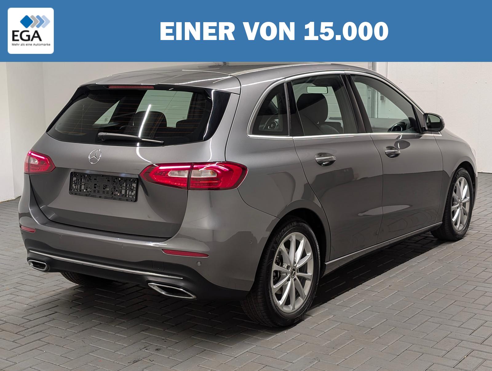 Mercedes-Benz B 180 AHK/Navi/SHZ/Tempomat/PDC/17-LM