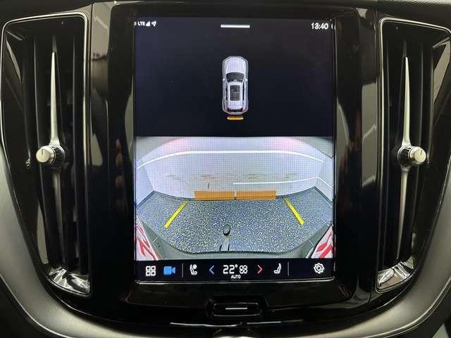 Volvo XC60 Momentum Pro 2WD 