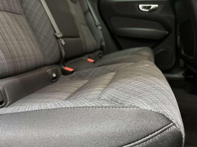 Volvo XC60 Momentum Pro 2WD 