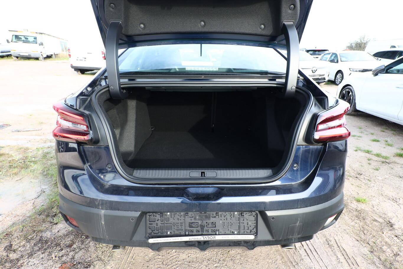 Citroën C4 X AT PLUS SHZ PDC DigC LED CarP 18Z DAB Temp