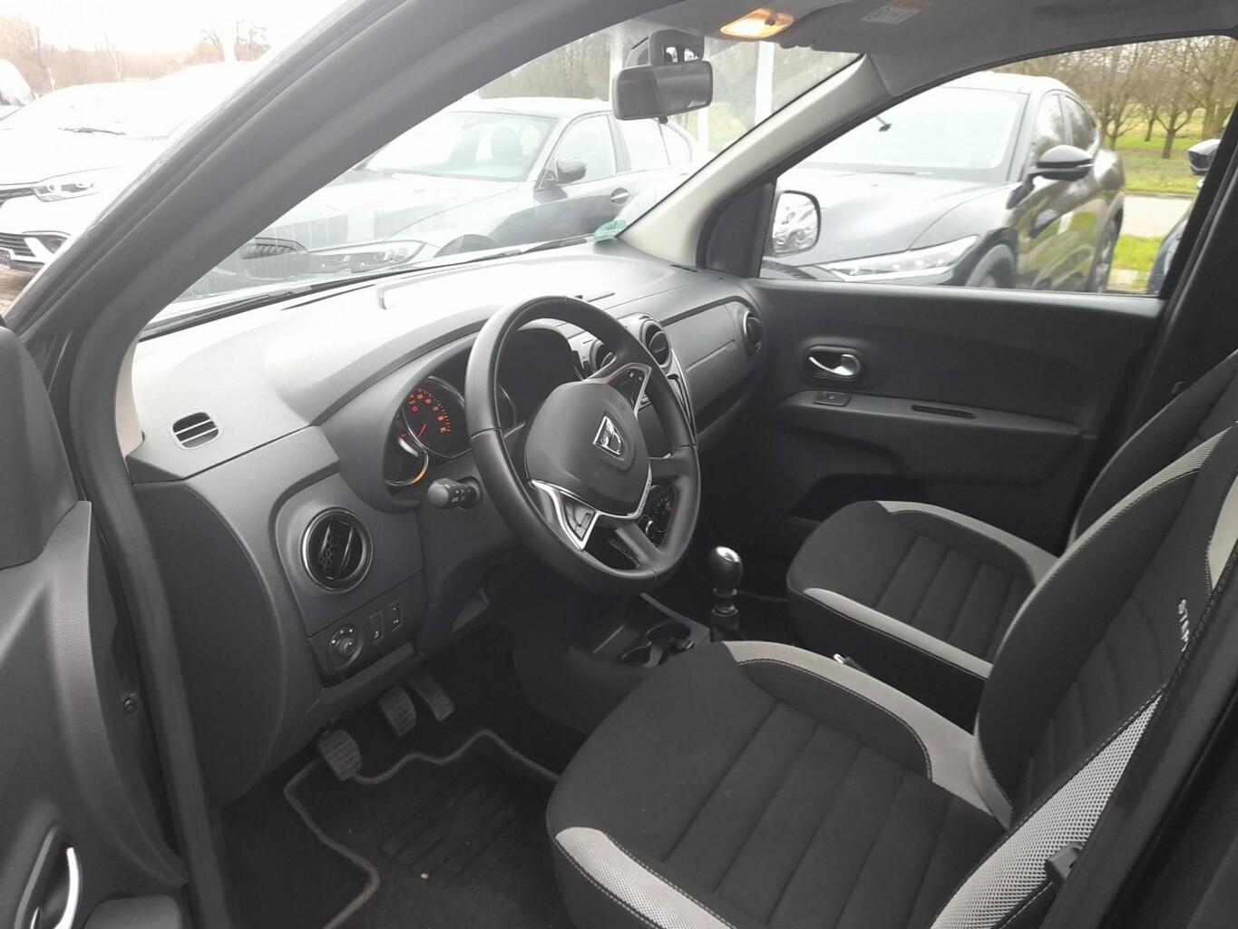 Dacia Lodgy Stepway 1.5 dCi 115 7-S Nav PDC Temp NSW