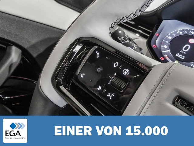 Land Rover Range Rover Sport P635 SV Park-Assistent HUD AD Soundsystem Meridian 360 Kamera