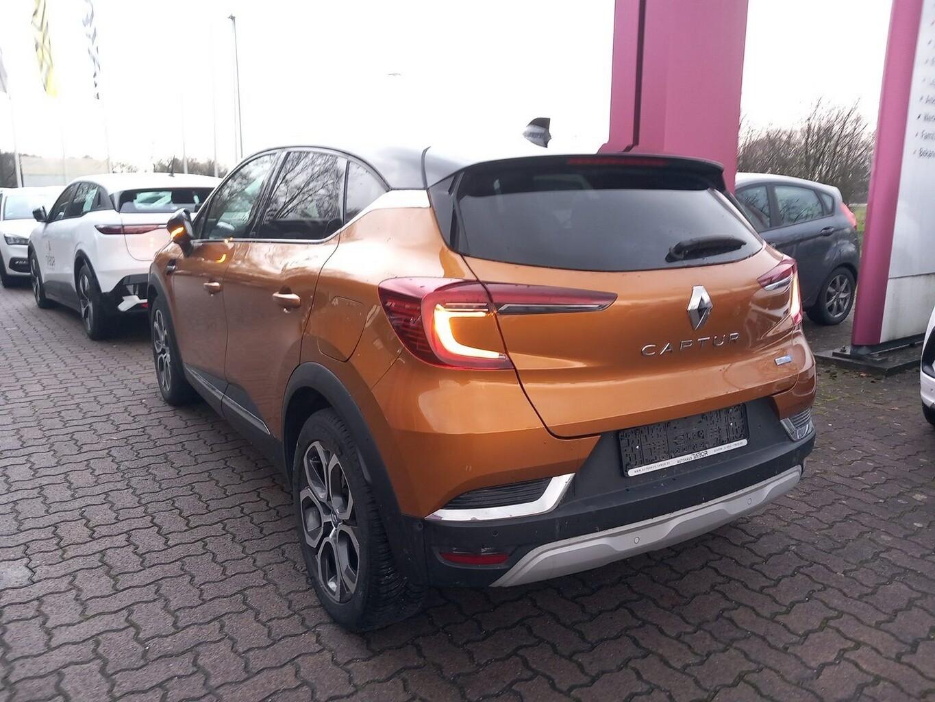 Renault Captur II 1.6 E-TECH 160 Aut. Intens Kam360° 18Z