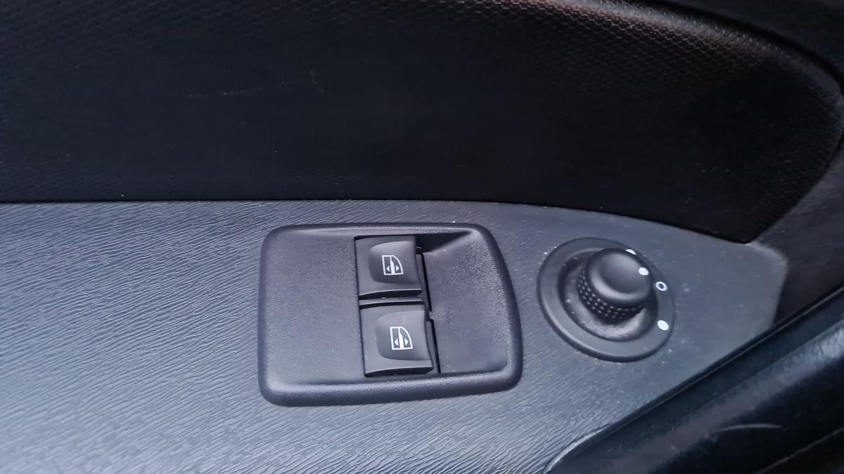 Renault Kangoo ZE 33 Express Kauf Akku Klima WP Navi PDC 