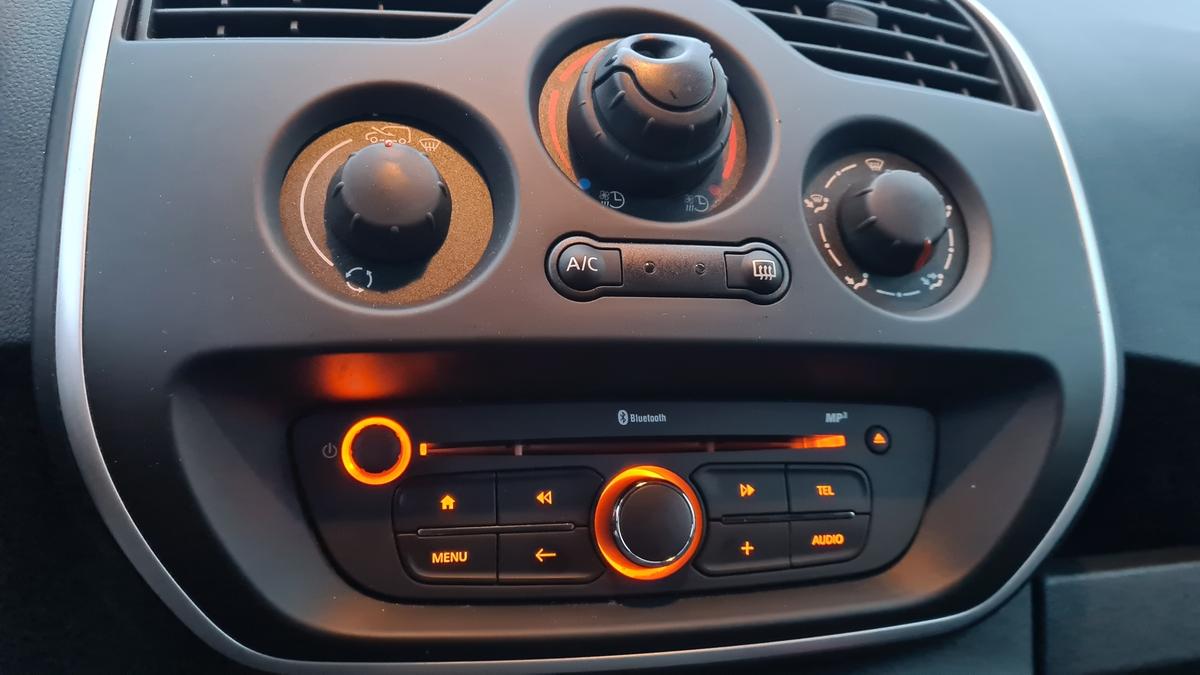 Renault Kangoo ZE 33 Express Kauf Akku Klima WP Navi PDC 