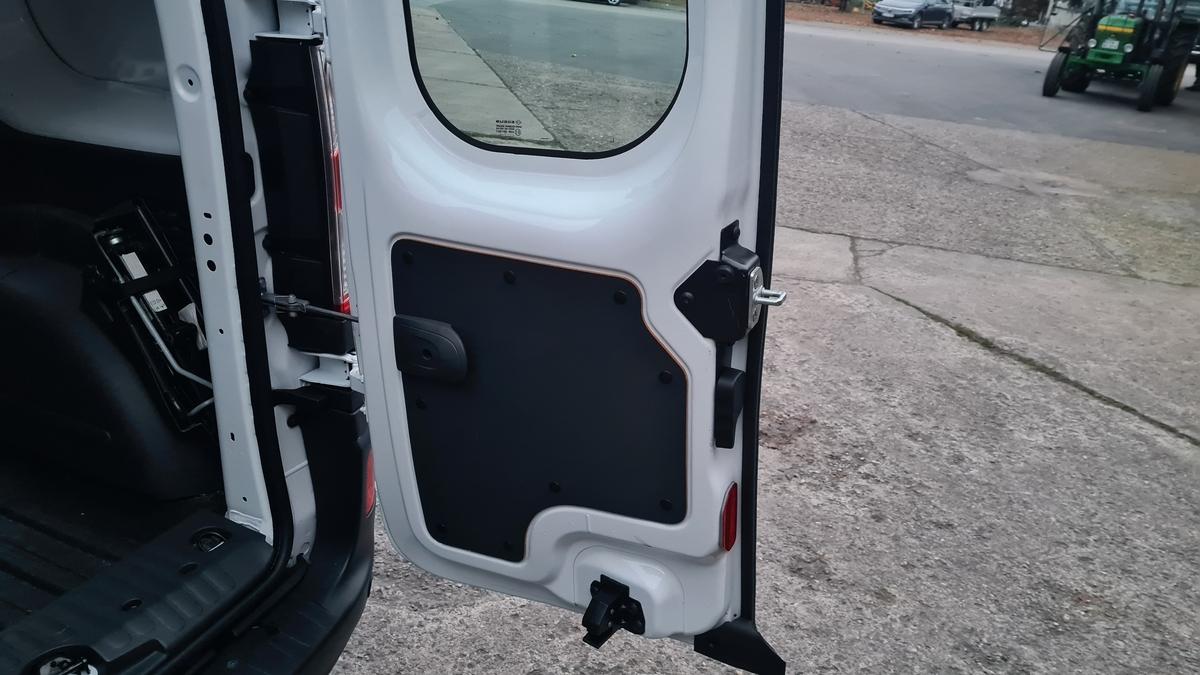 Renault Kangoo ZE 33 Express Kauf Akku Klima WP Navi PDC 