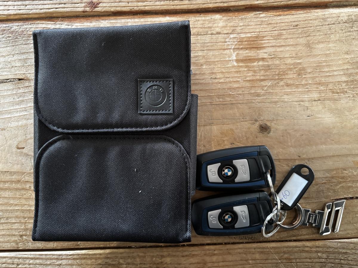 BMW 218 i Cabrio M Sport LED R.Cam Navi Prof. 