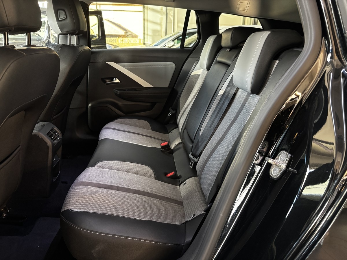 Opel Astra L 1.5 D Elegance LED ACC R.Cam SHZ 