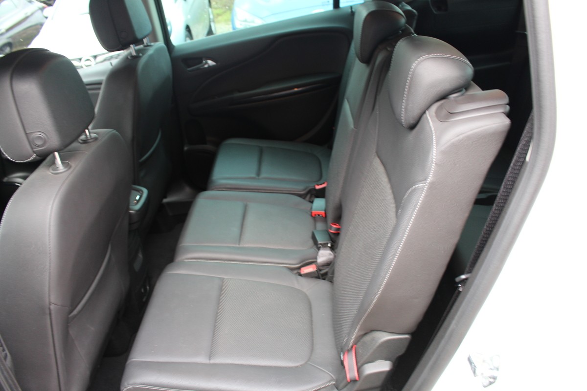 Opel Zafira Tourer 2.0 CDTI *LED*Leder*7Sitze*SHZ*Standheizung