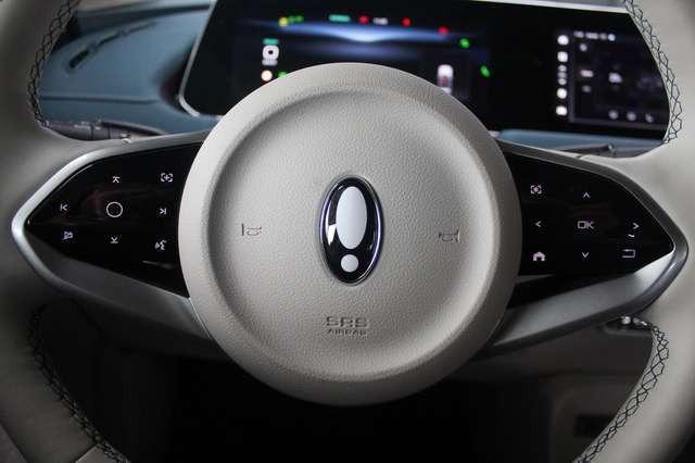 GWM Ora 03 400 Pro+(elektr. Heckklappe, Pano-Dach)