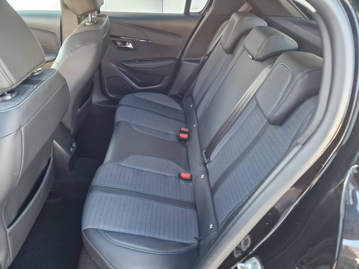 Peugeot 208  PureTech 100 Allure*LED*Navi*R-Cam