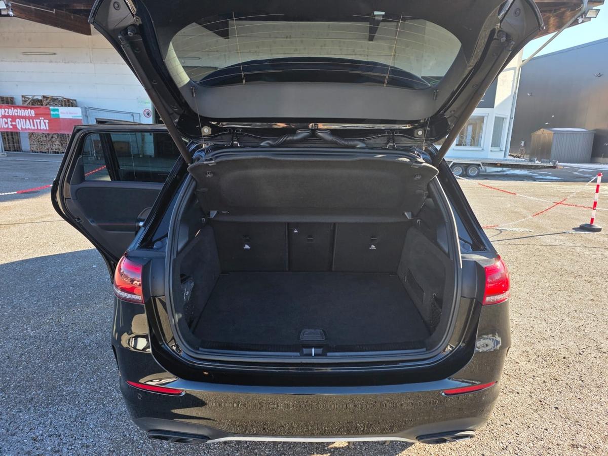 Mercedes-Benz B 220 AMG Line Sport AGA. 