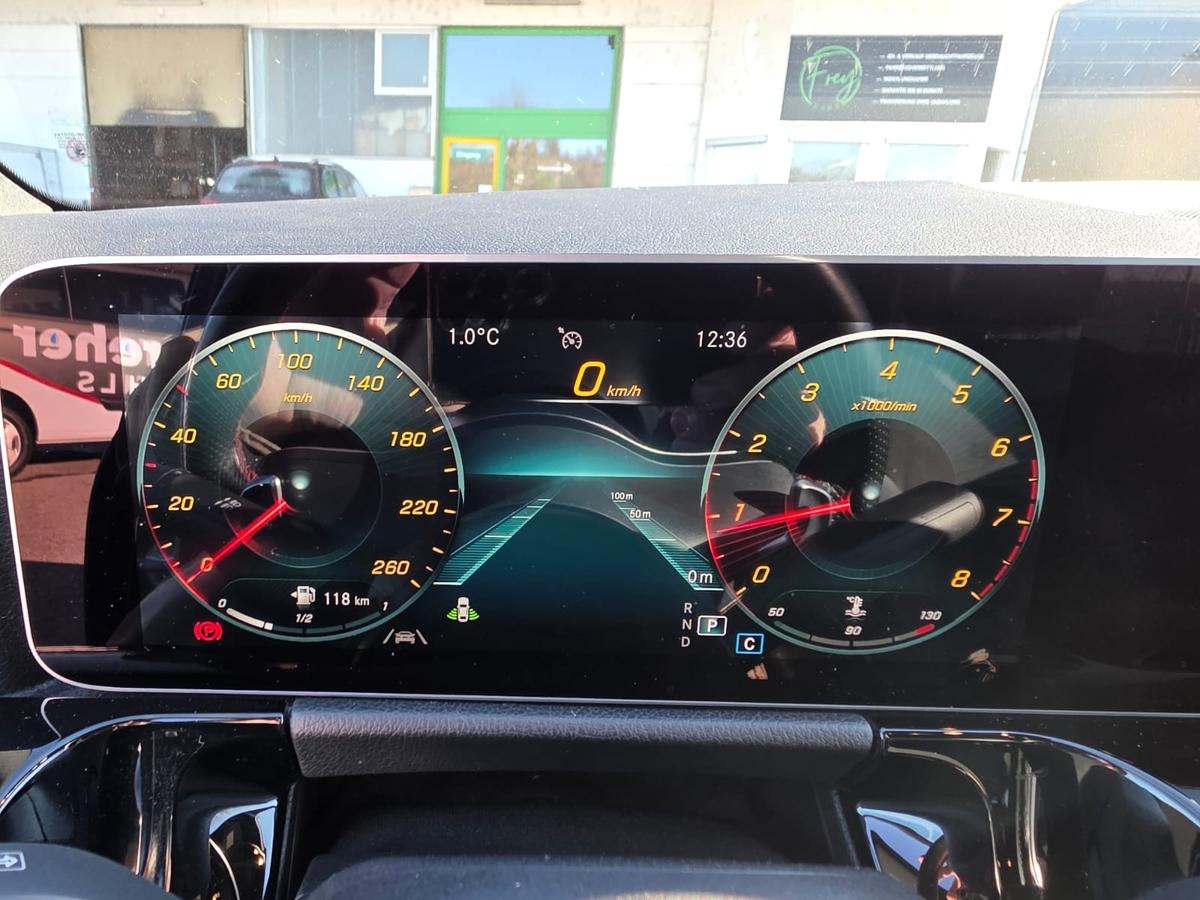 Mercedes-Benz B 220 AMG Line Sport AGA. 