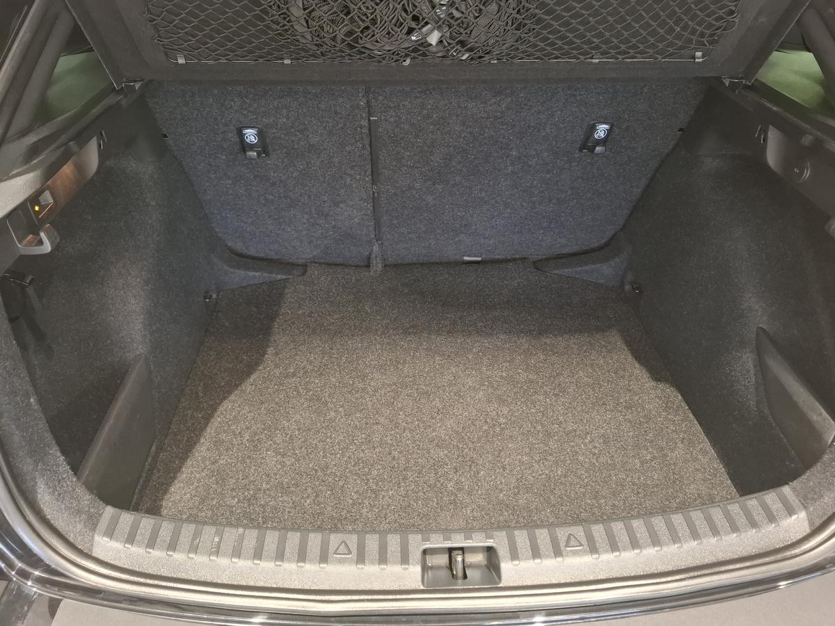 Skoda Scala Top Selection Panorama AHK Garantie