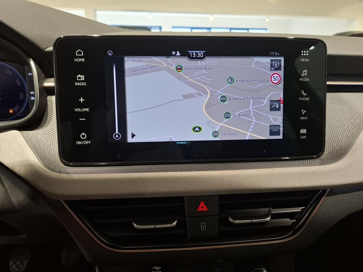 Skoda Scala Top Selection Panorama AHK Garantie