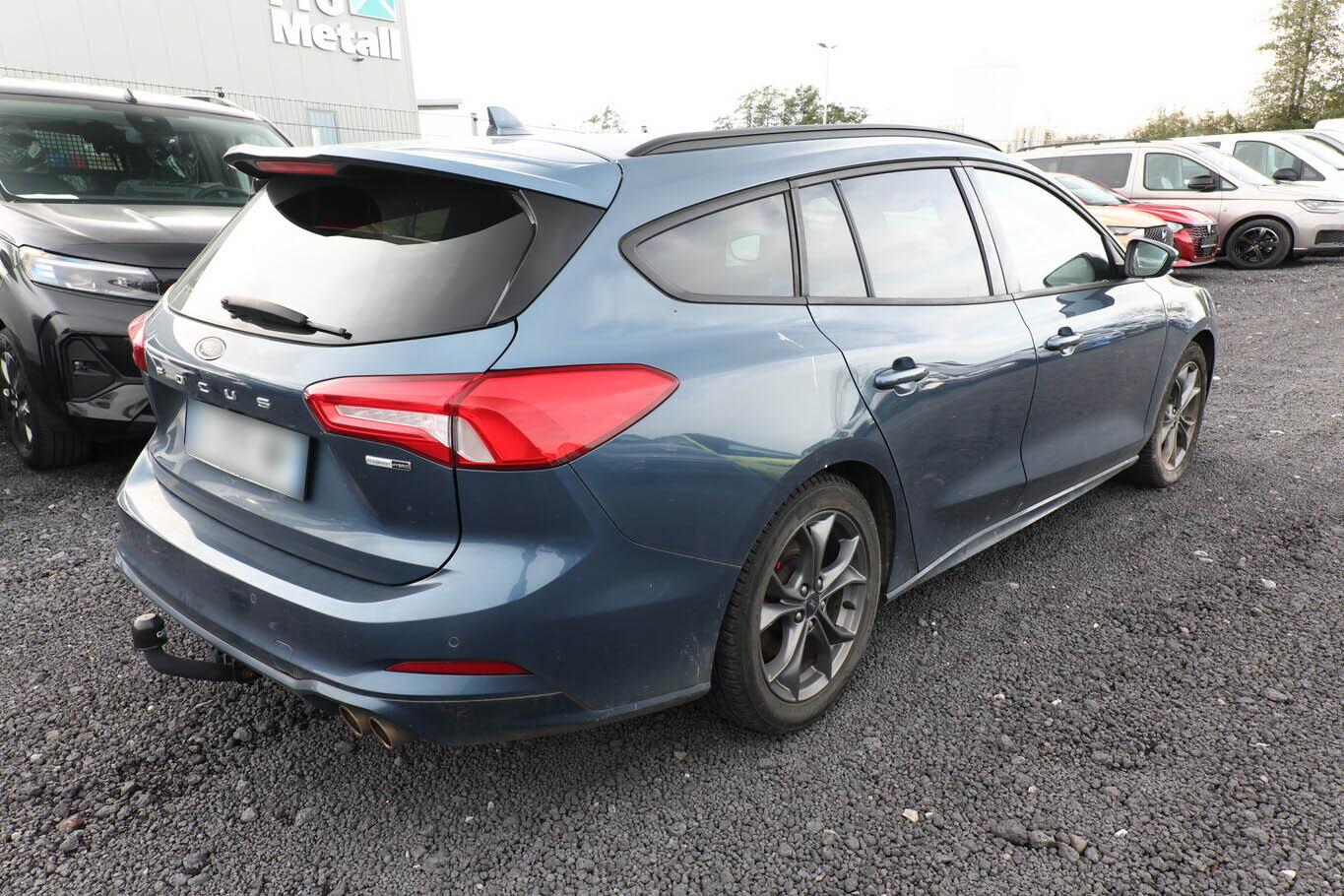 Ford Focus 1.0 EB 155 ST-Line LED AHK ACC SHZ PDC Kam