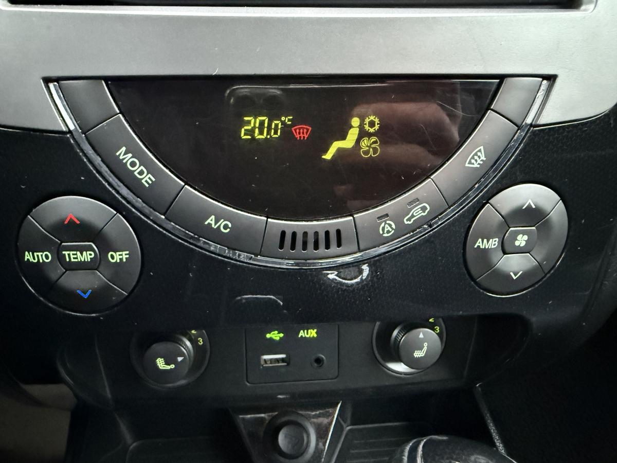 Ssangyong REXTON  EXECUTIVE 2.2 D 7 Sitzer 3,5T AHK  