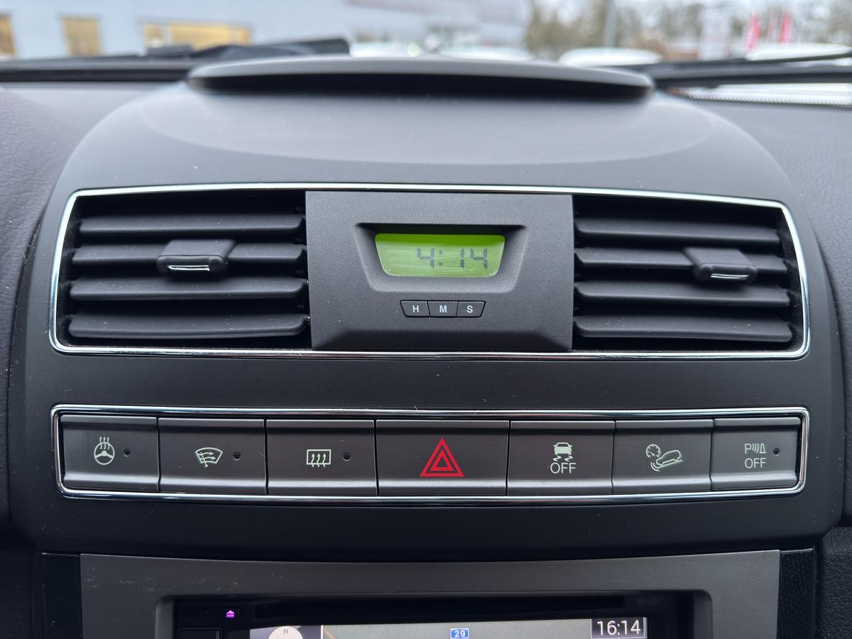 Ssangyong REXTON  EXECUTIVE 2.2 D 7 Sitzer 3,5T AHK  