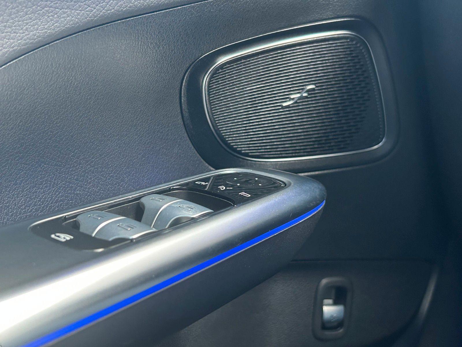 Mercedes-Benz C 200 T-Modell AMG Line Night Paket 8fach