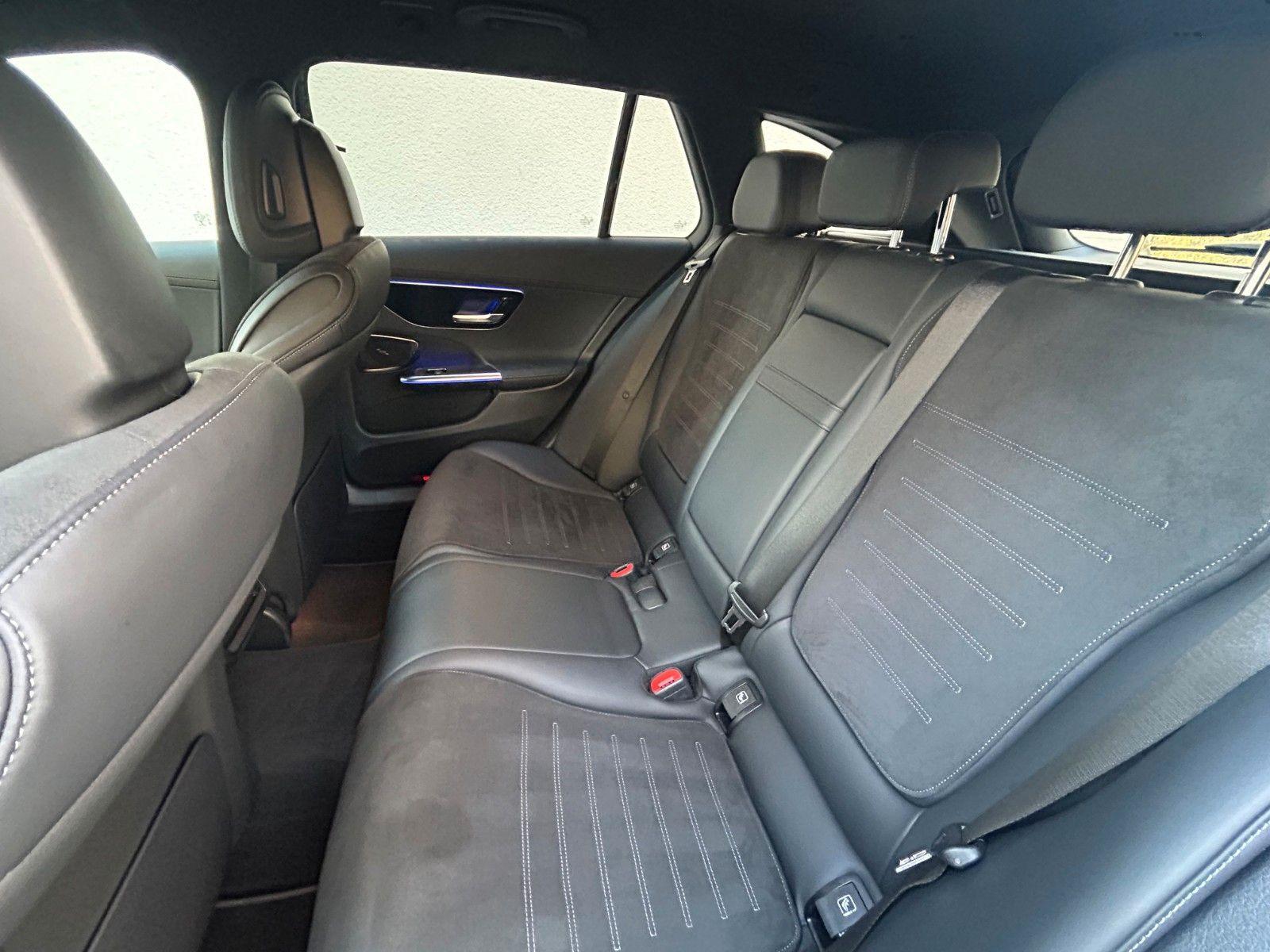 Mercedes-Benz C 200 T-Modell AMG Line Night Paket 8fach