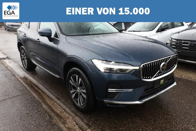 Volvo XC60 Core T6 LED Pano ACC TotW Kam Keyl Stand...