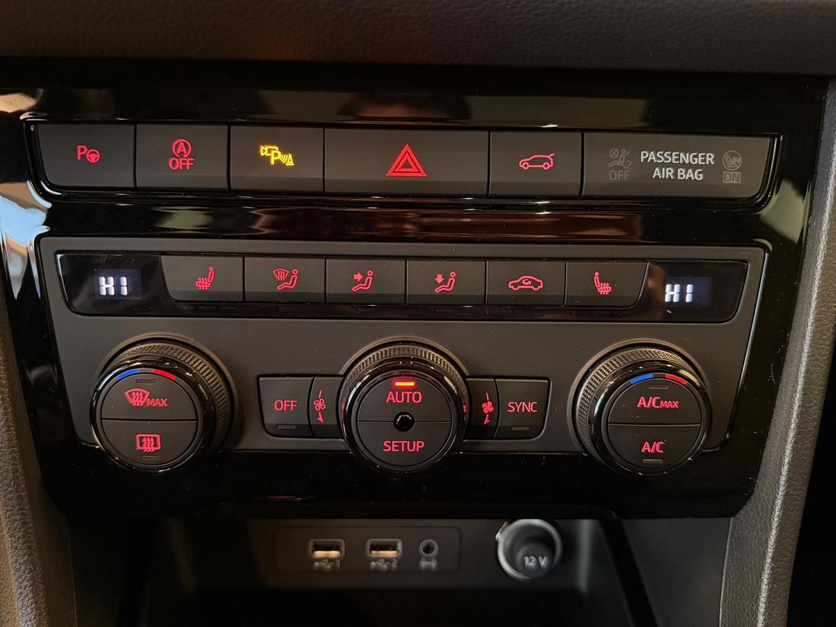 Cupra Ateca 2.0 TSI 4Drive*AHK*Pano*8-Fach*