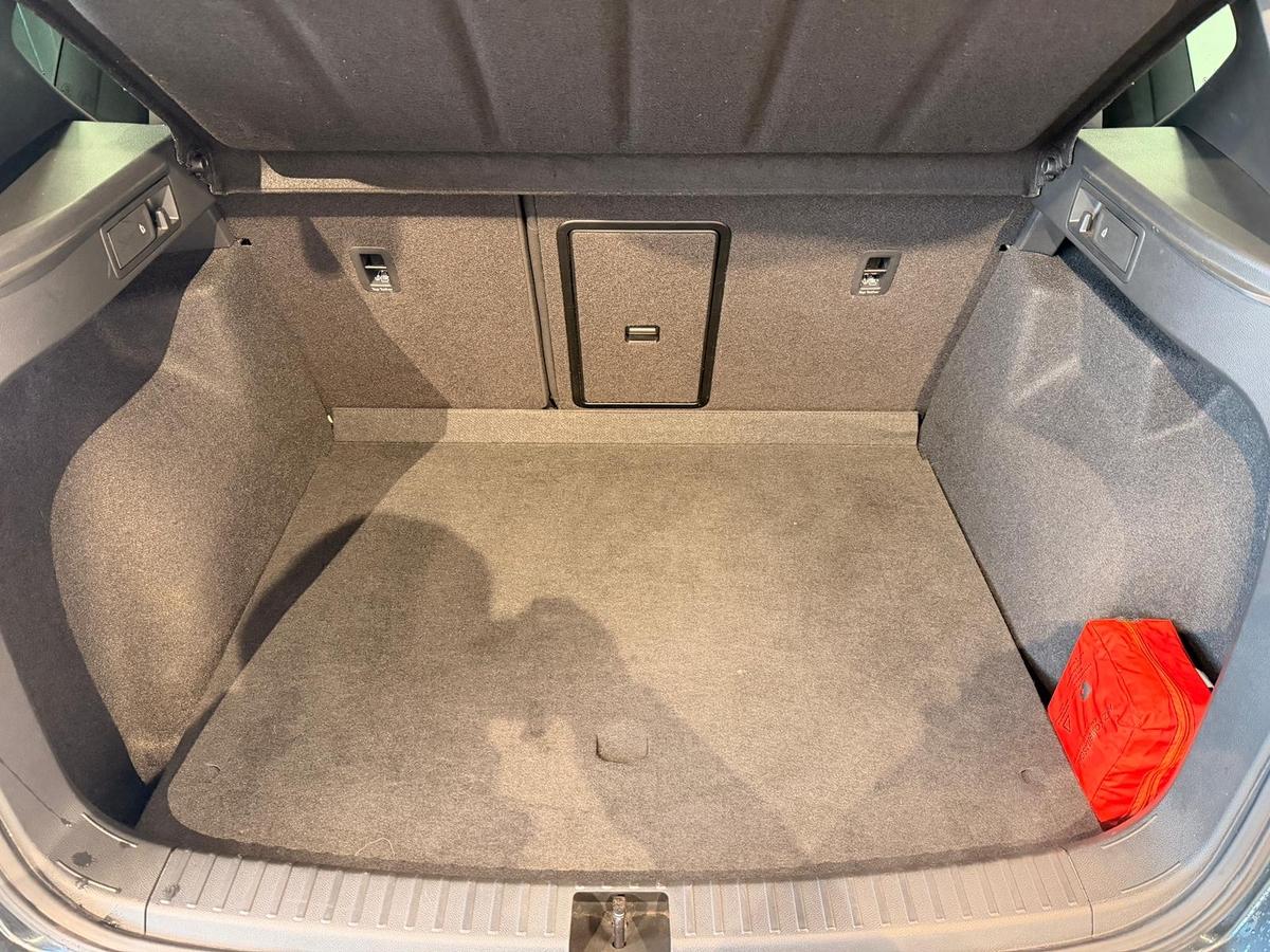 Cupra Ateca 2.0 TSI 4Drive*AHK*Pano*8-Fach*