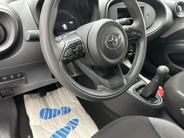 Toyota Verso-S Aygo (X) 