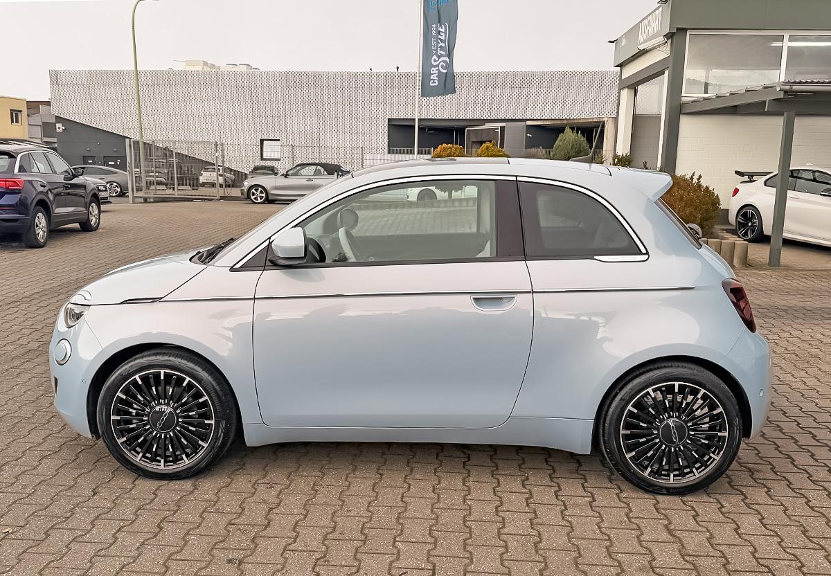 Fiat 500e La Prima 42 kWh 