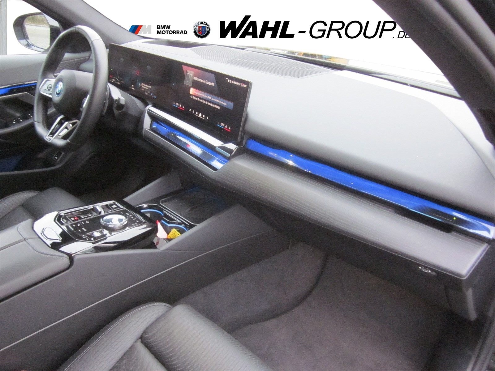 BMW 550 M SPORT LC PROF LEDER PANO ALARM HIFI HK DAB