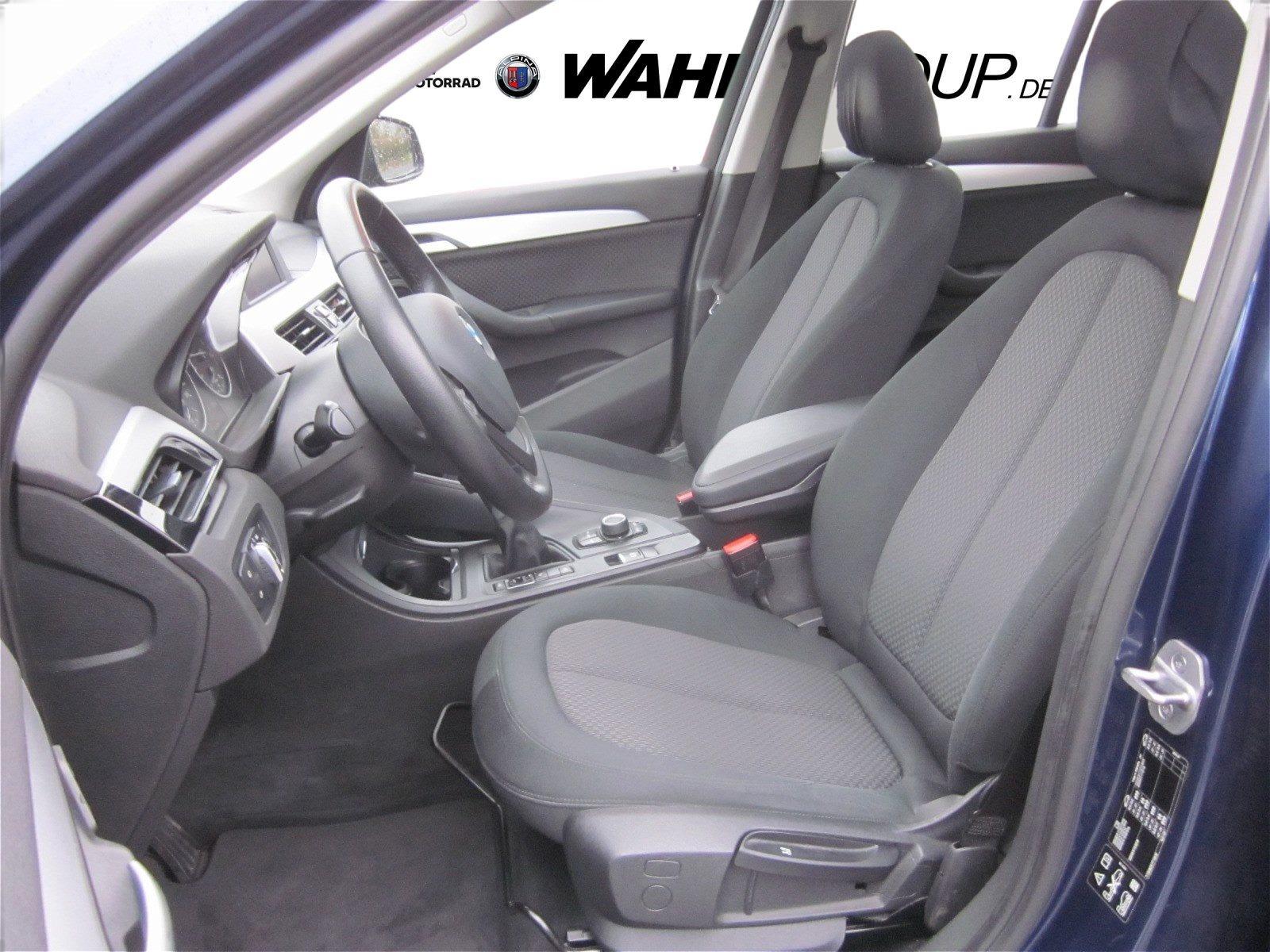 BMW X1 ADVANTAGE AUT PANO LED GRA RFK PDC